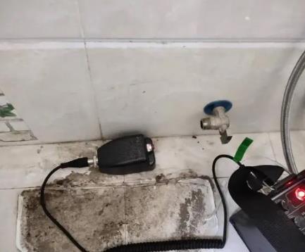 松原屋顶漏水维修公司分享下卫生间漏水的危害及解决方法
